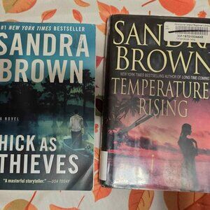 2 Books - Sandra Brown